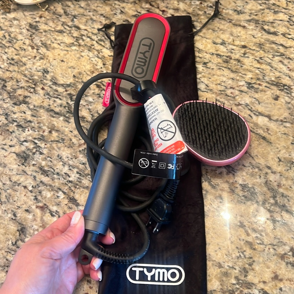 TYMO hair straightening brush